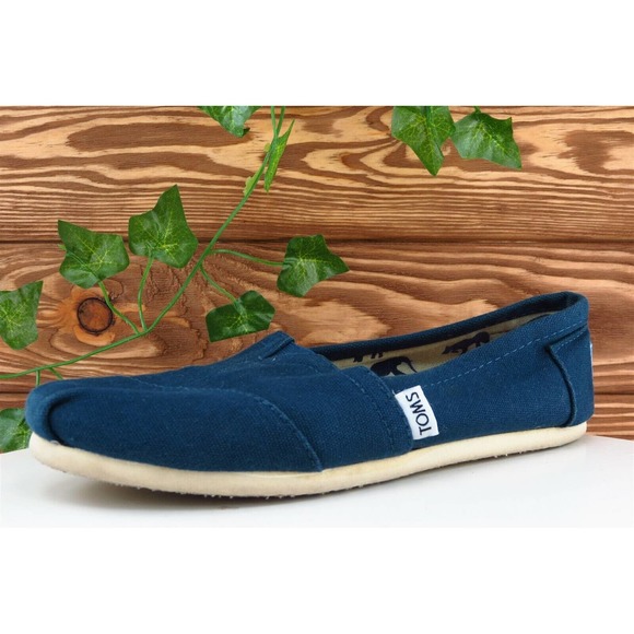 Toms Size 7 M Blue Round Toe Flat Fabric Women - Picture 1 of 7